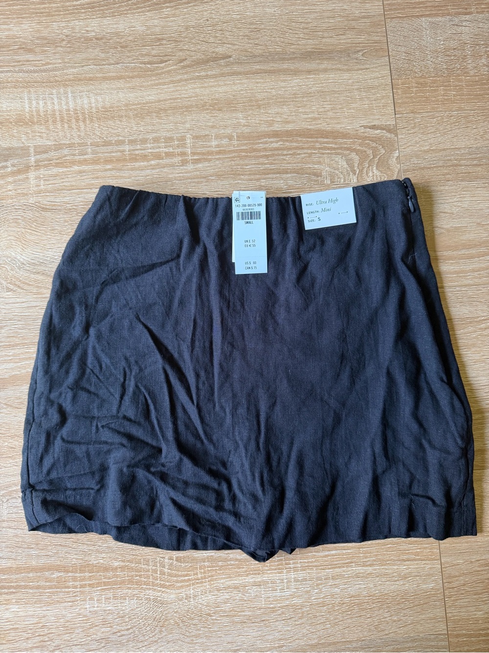 Abercrombie & Fitch Black High-Rise Mini Skirt With Built in Short,Side Zipper